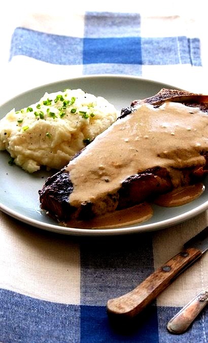 Pan Seared Strip Steak with Mustard Cream Sauce