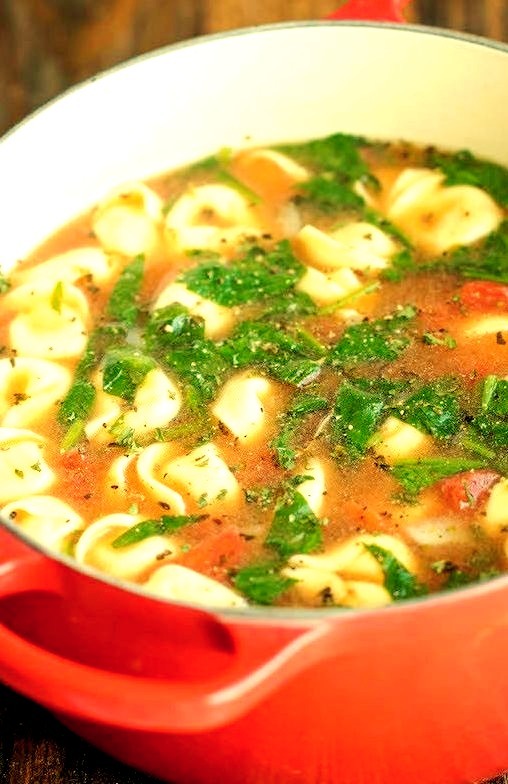 Spinach Tomato Tortellini Soup